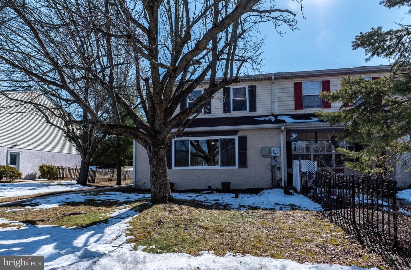 54 Ivy Court photo 3