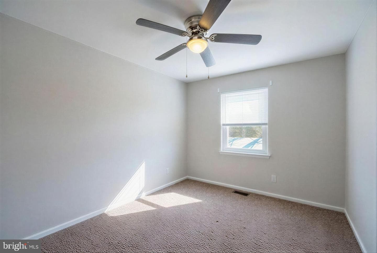 54 Ivy Court photo 30