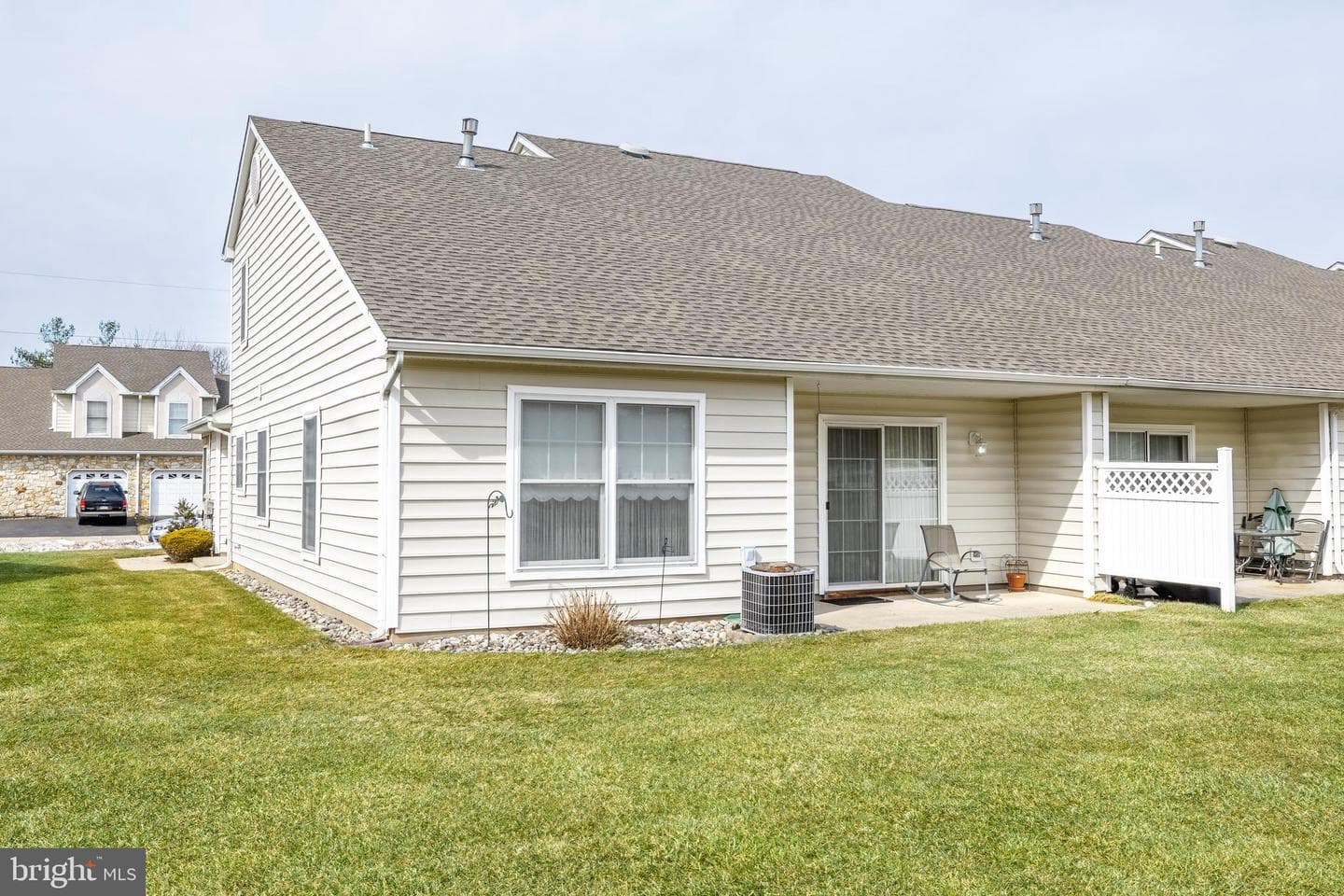 111 Grandview Drive photo 17