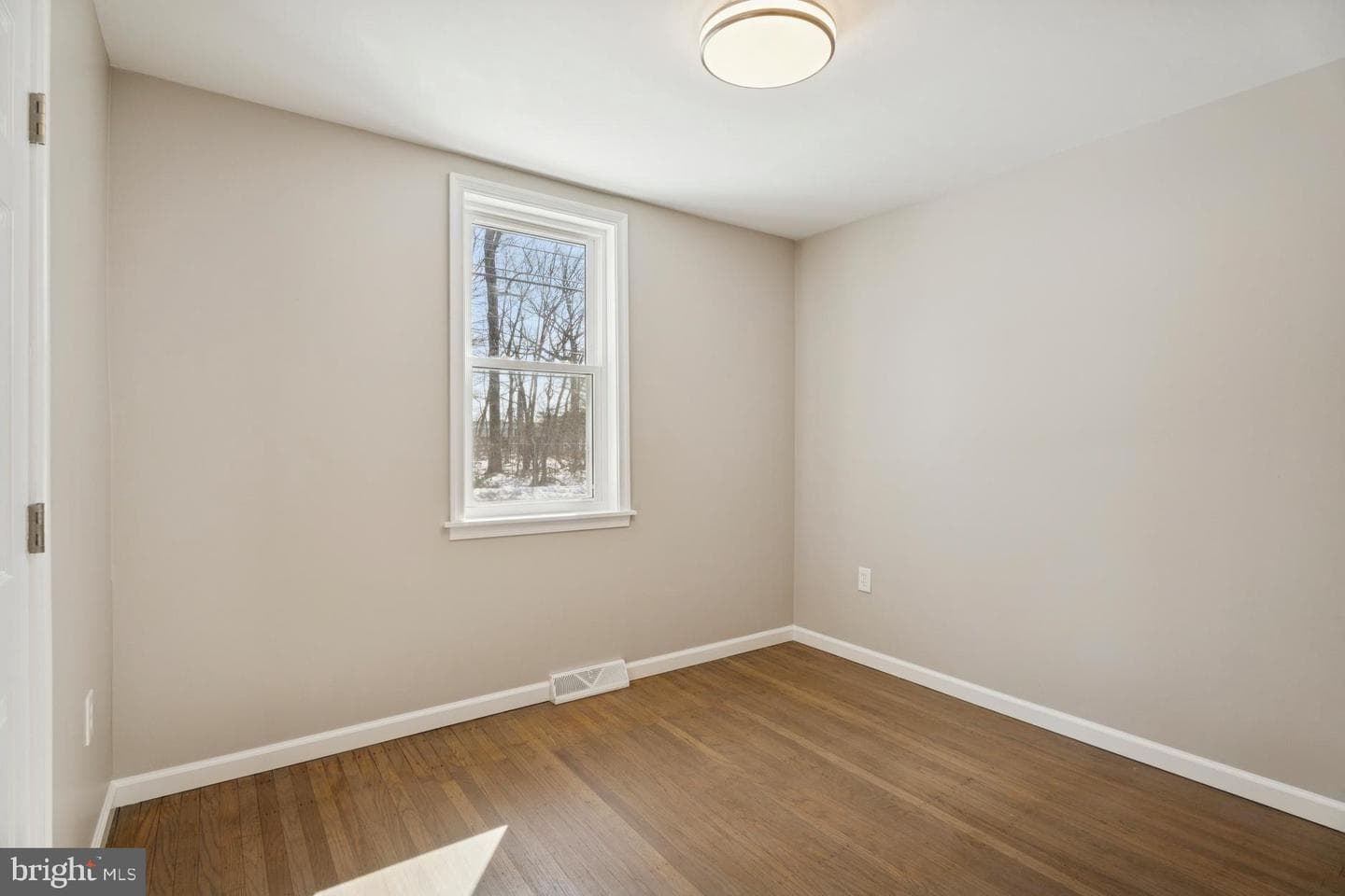 306 Grape Street photo 12