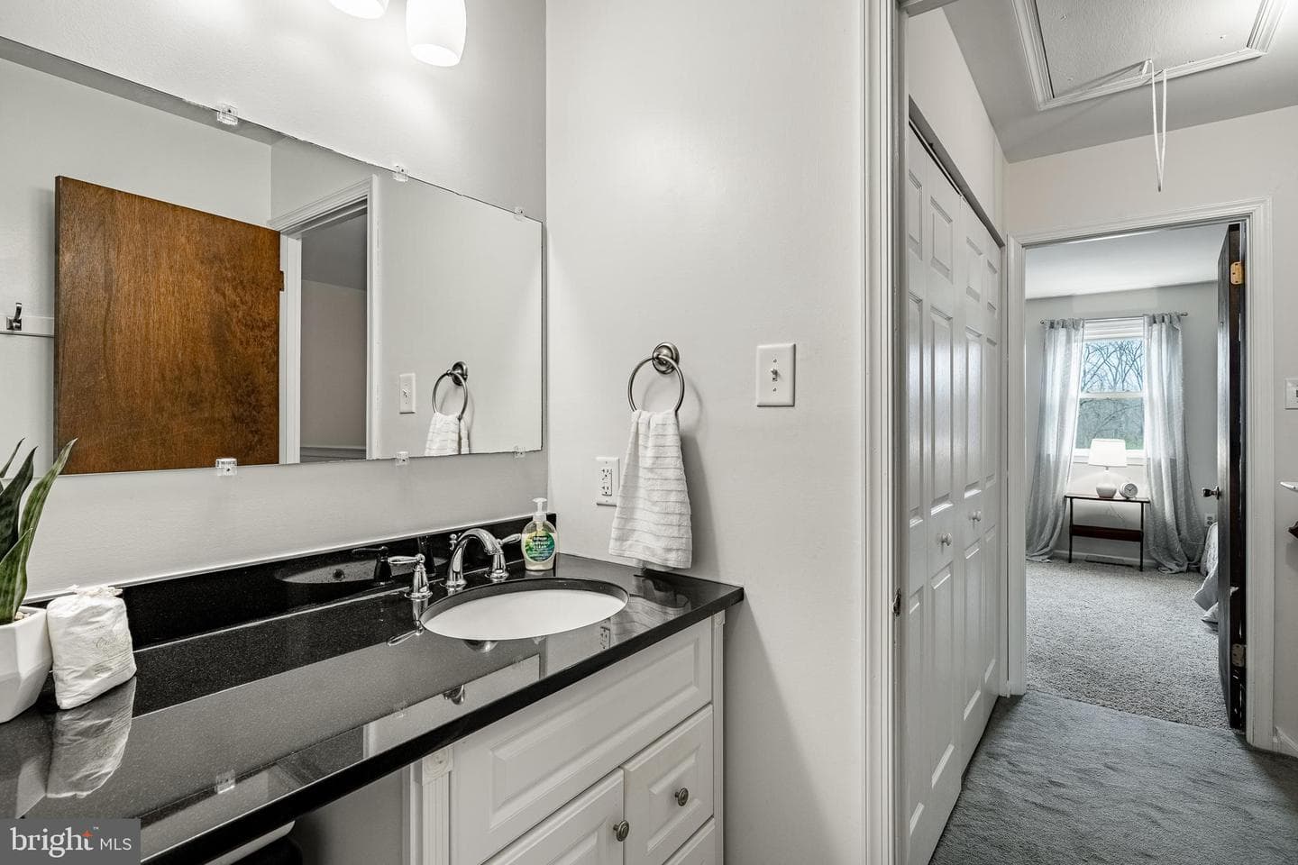 224 Yardley Court photo 18