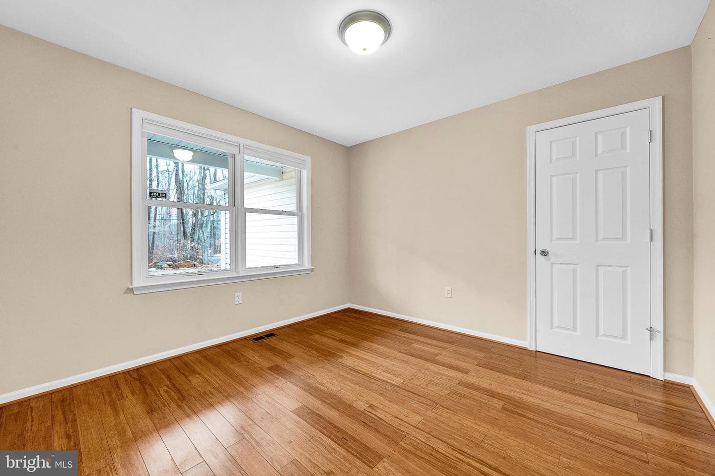 1347 E Thatcher Road photo 9