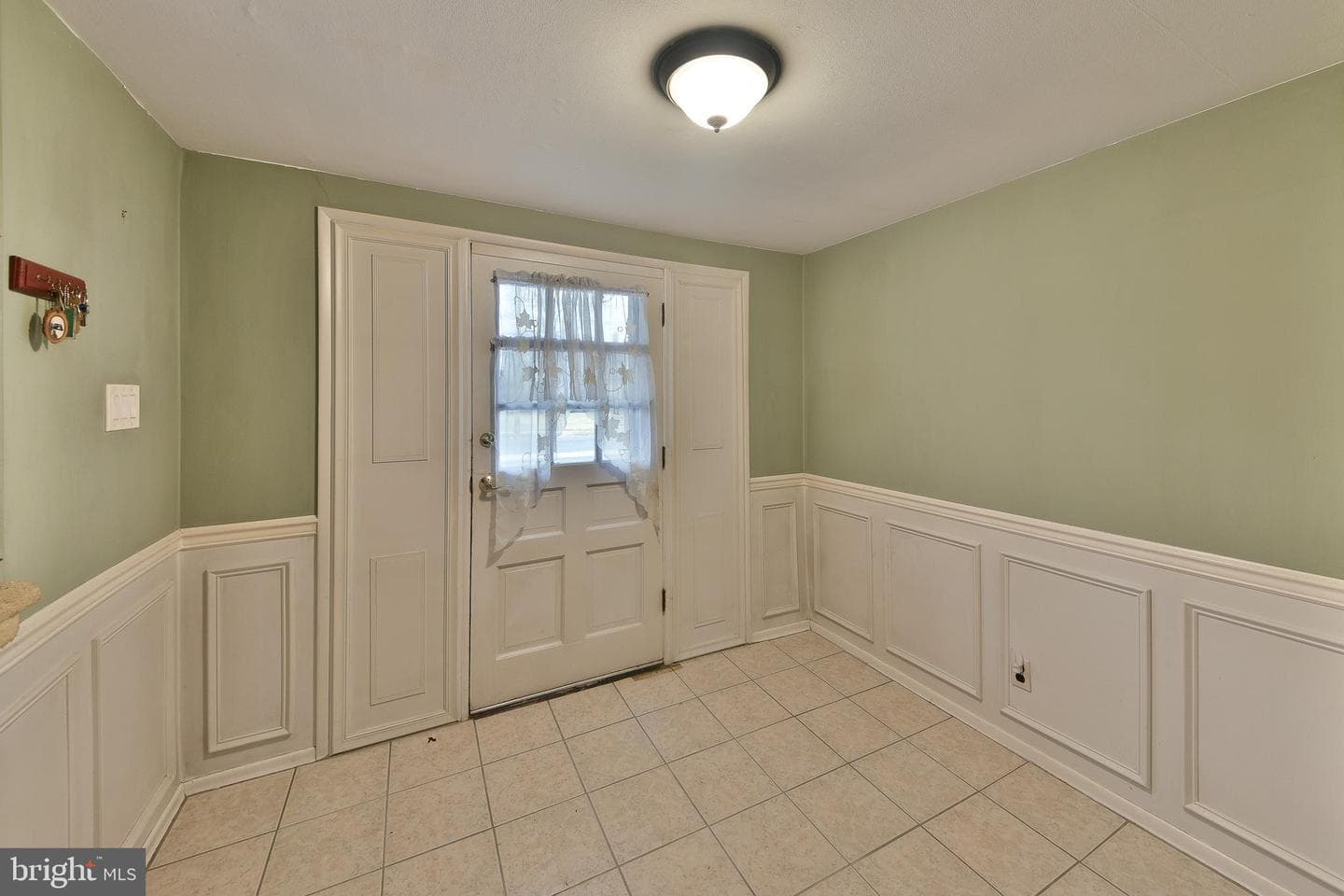 982 Mueller Road photo 5