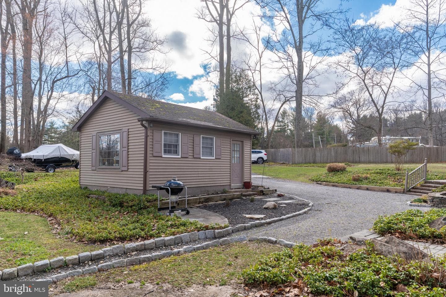 1596 River Rd photo 3