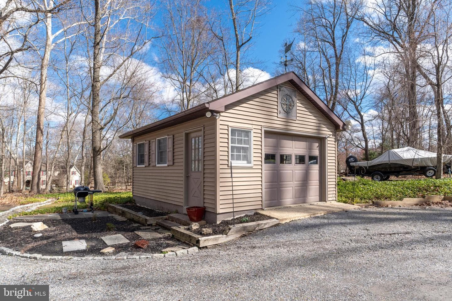 1596 River Rd photo 4