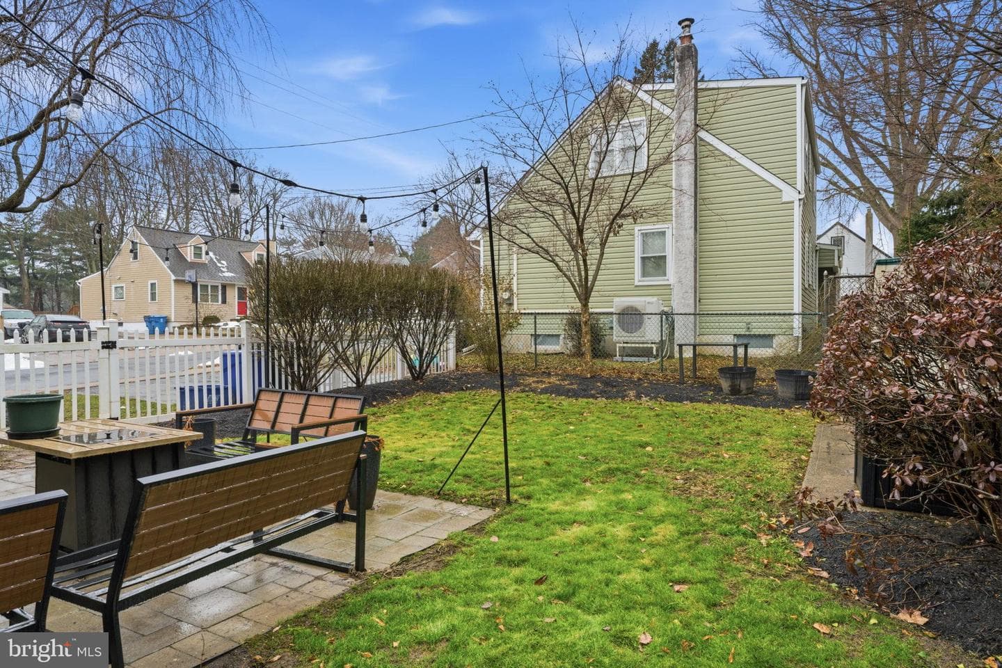 708 Barclay Avenue photo 35