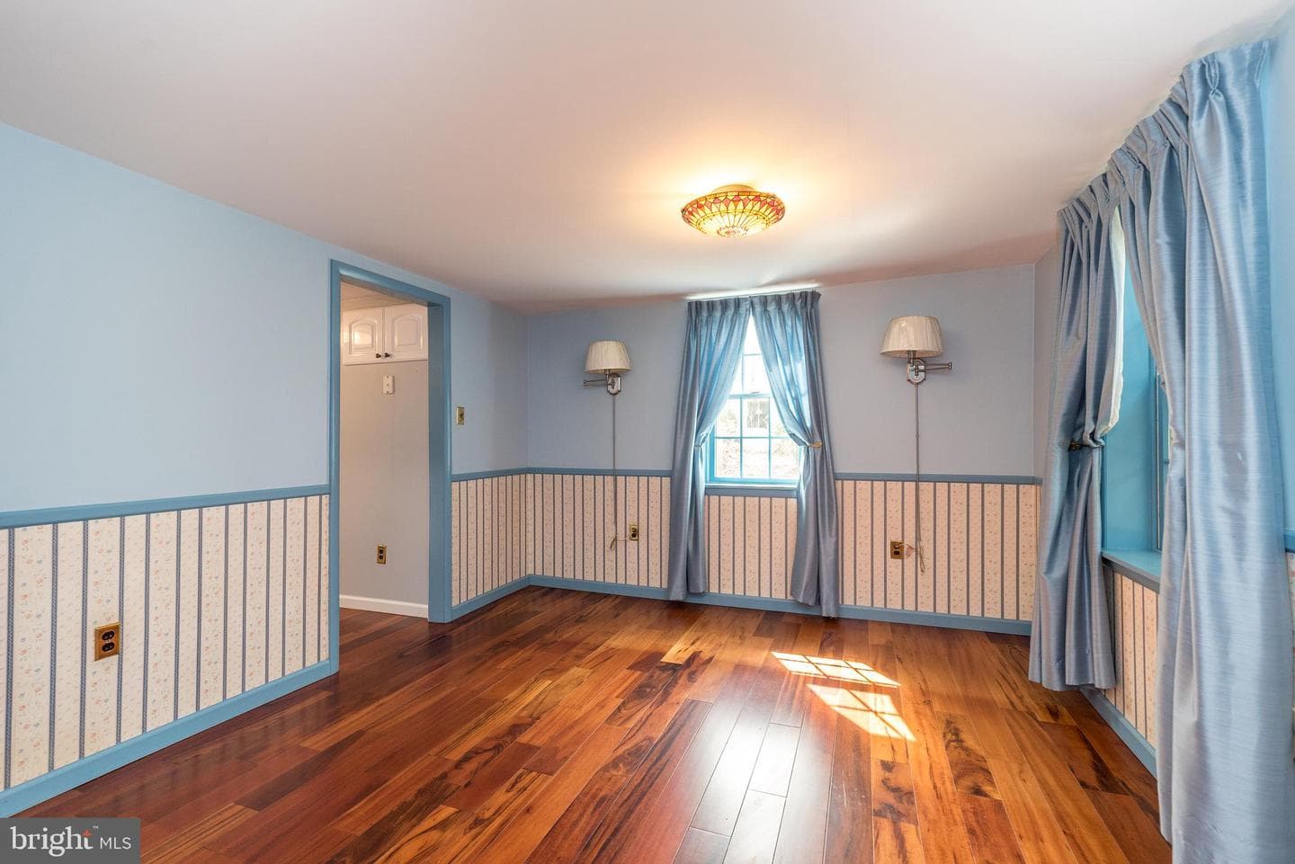 2361 Turk Road N photo 10