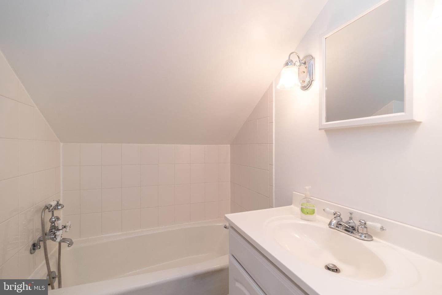 2361 Turk Road N photo 5
