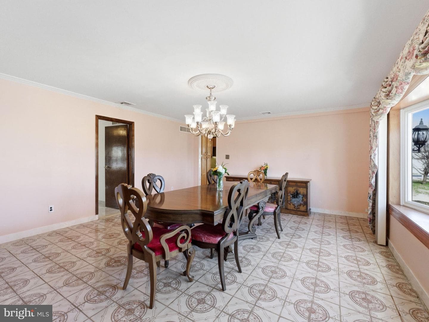 77 Gaping Rock Road photo 12