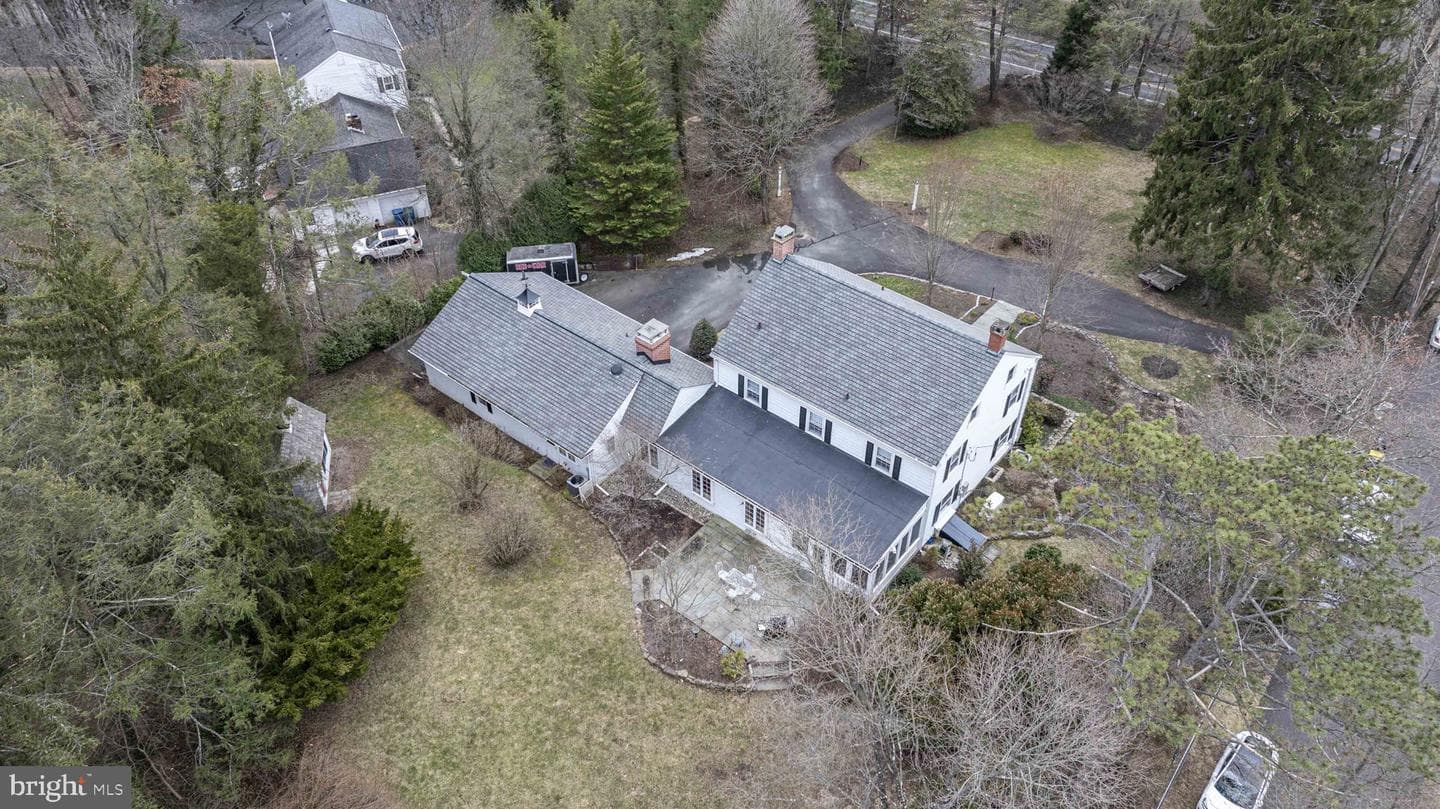 563 Pebble Hill Rd photo 66
