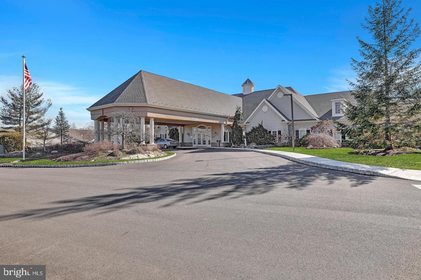 618 Bellflower Road photo 32
