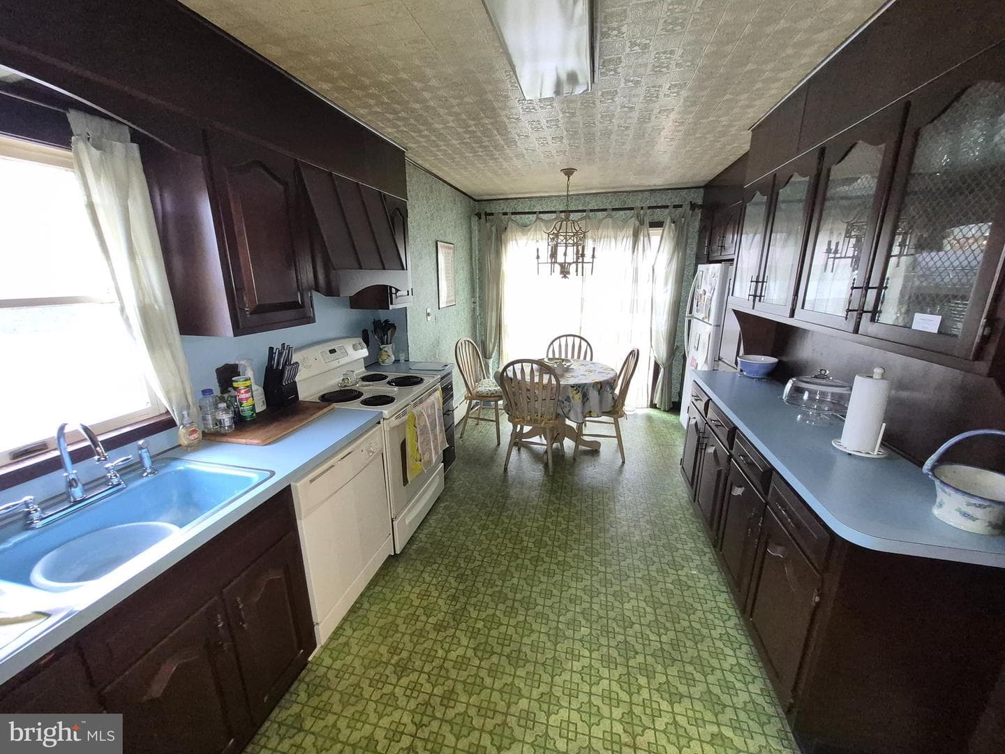111 Taylor Street photo 13