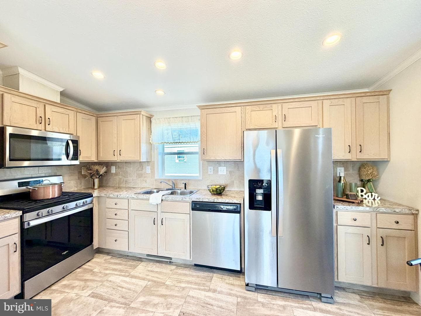 201 Johnson Drive photo 7