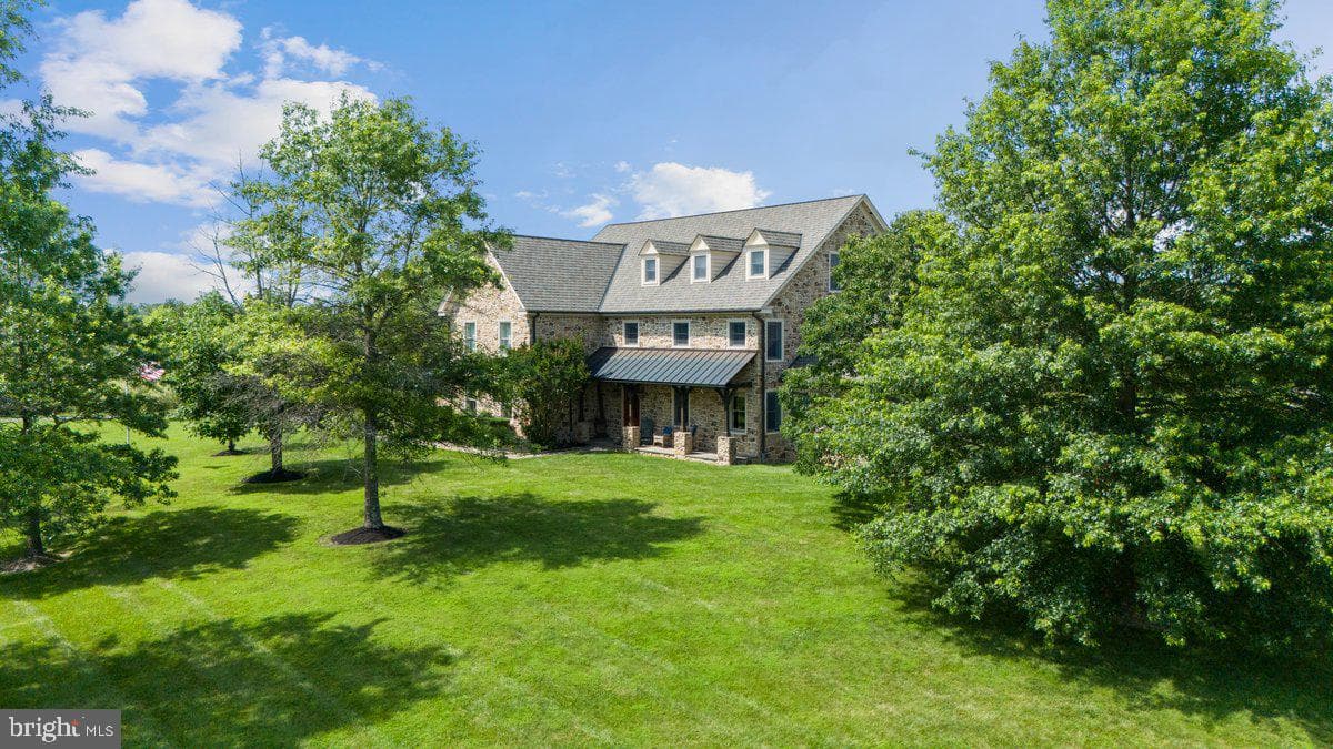 26 Wormansville Road, Pipersville