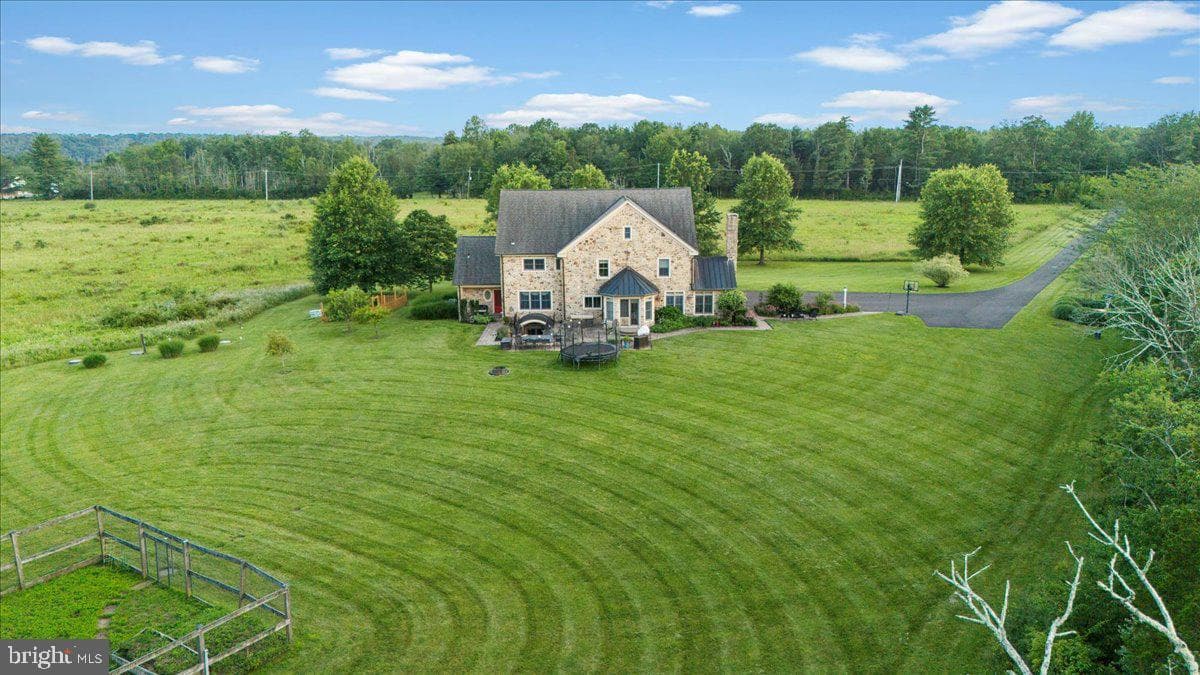 26 Wormansville Road photo 65