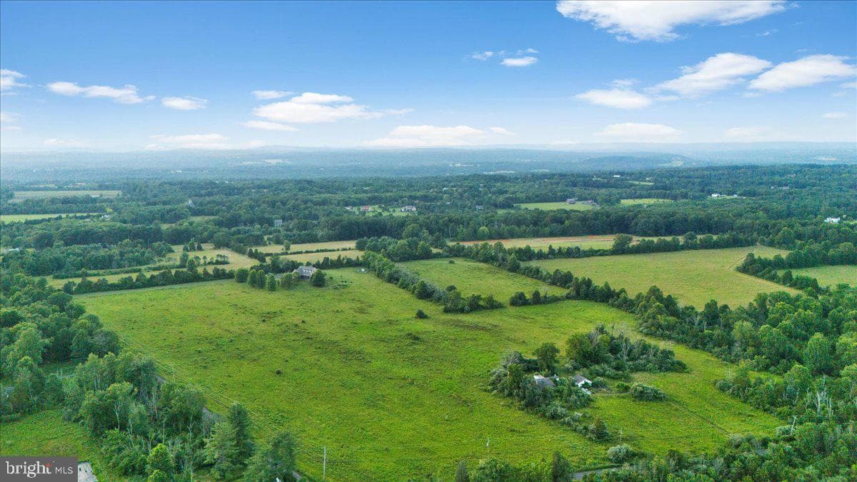 26 Wormansville Road photo 68