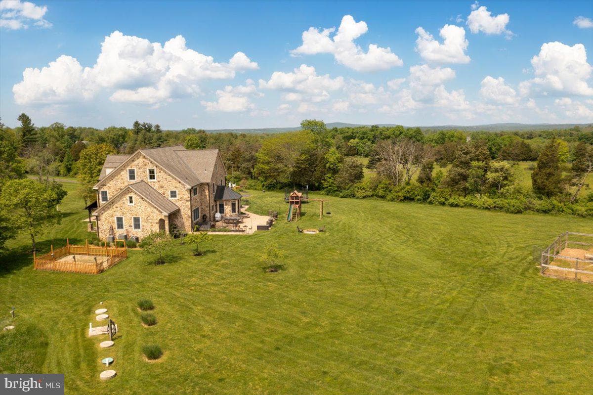 26 Wormansville Road photo 69