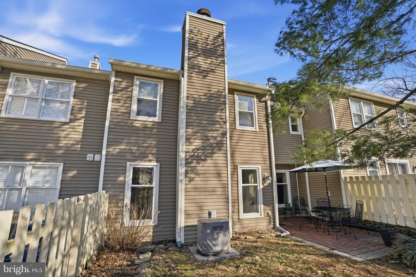 1565 Butterfly Court photo 36
