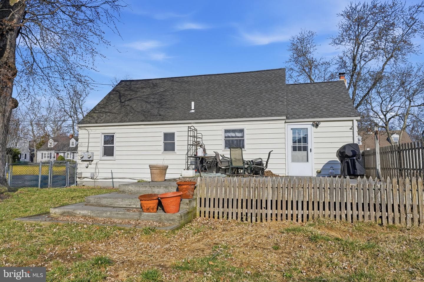 625 Hillcrest Avenue photo 25
