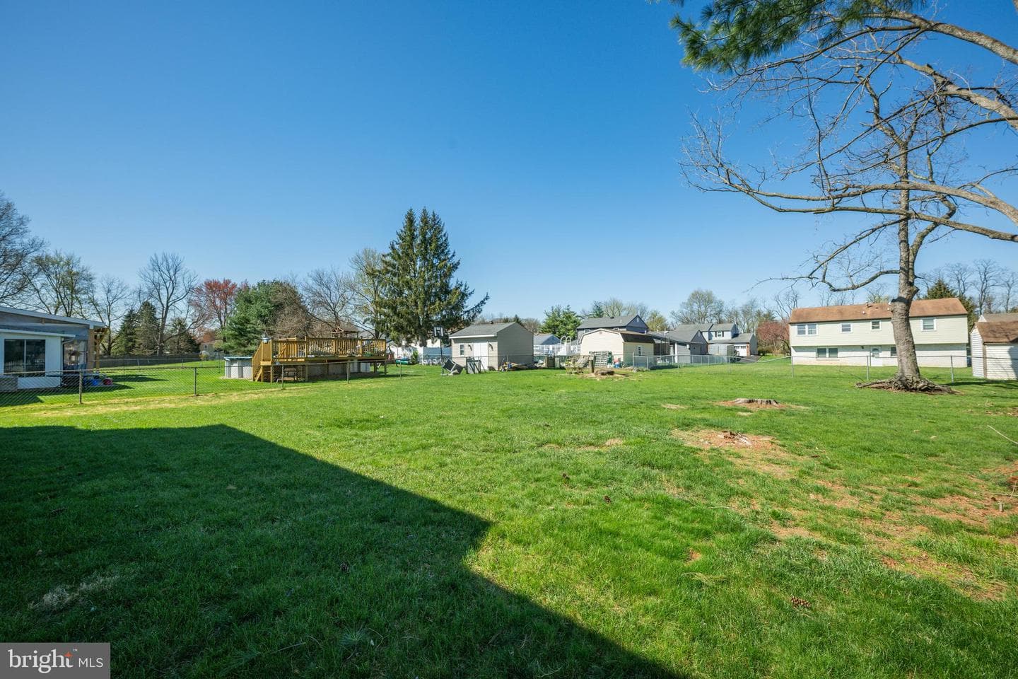 11 Maplewood Drive photo 34