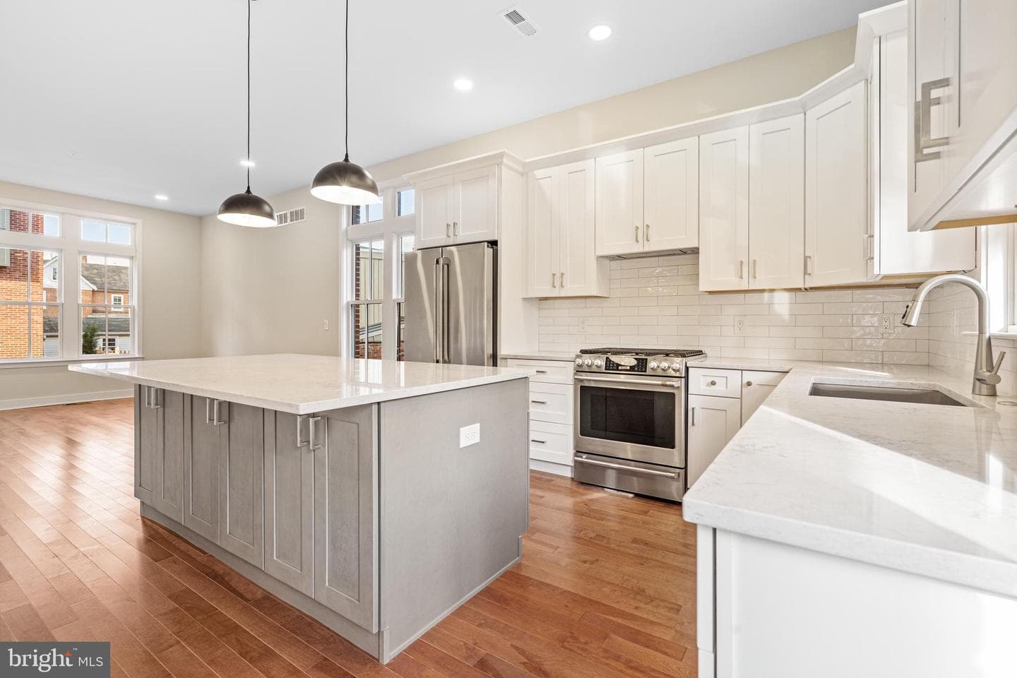 113 Thornton Lane photo 23