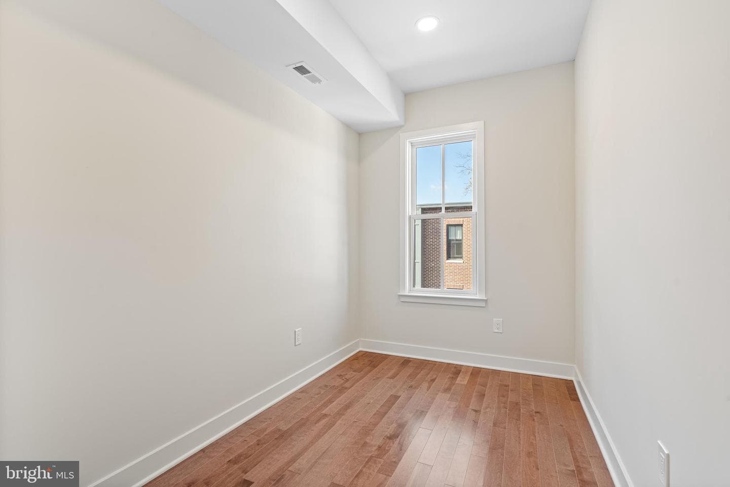 113 Thornton Lane photo 43