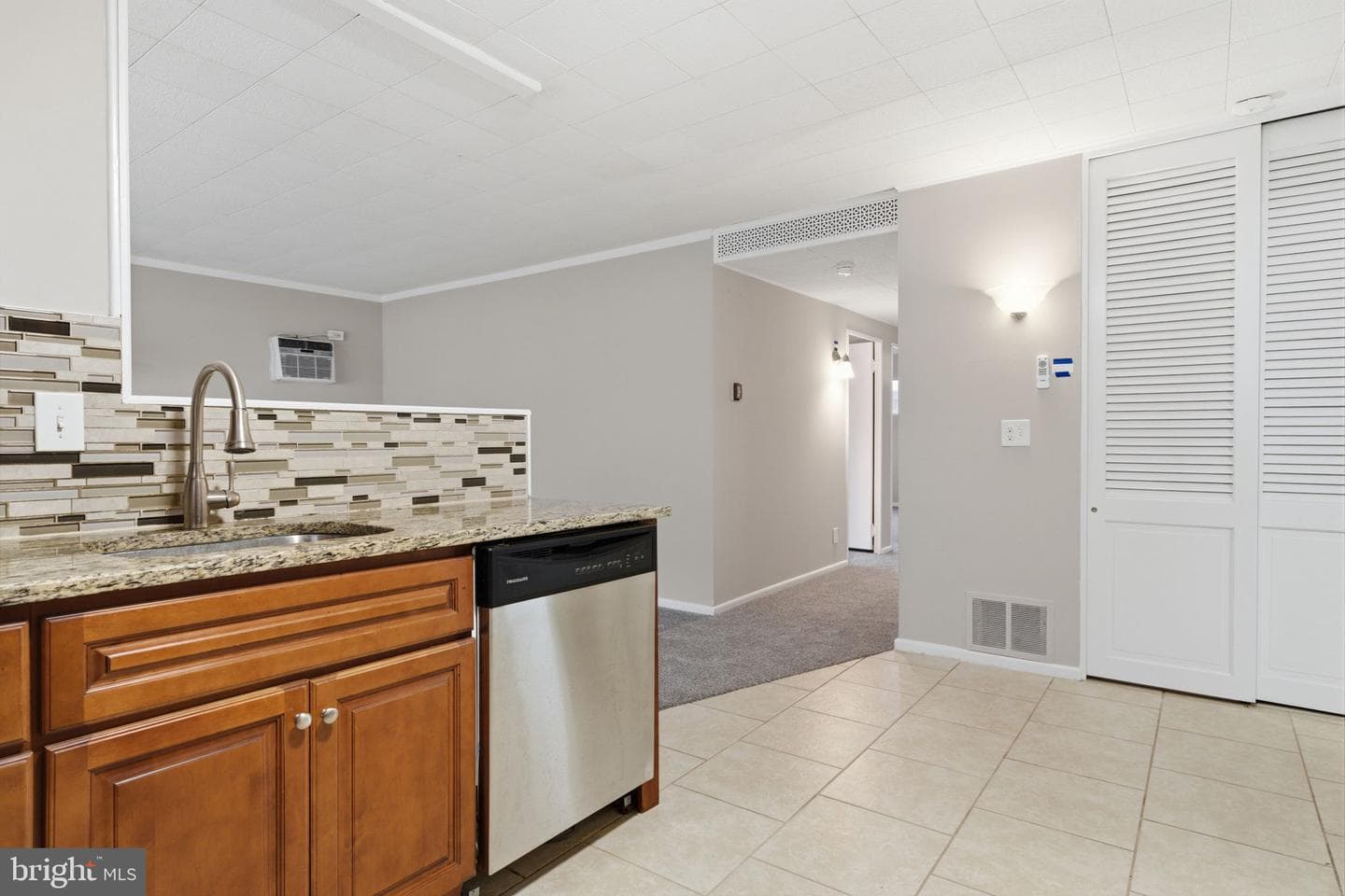 820 Auburn Road photo 11