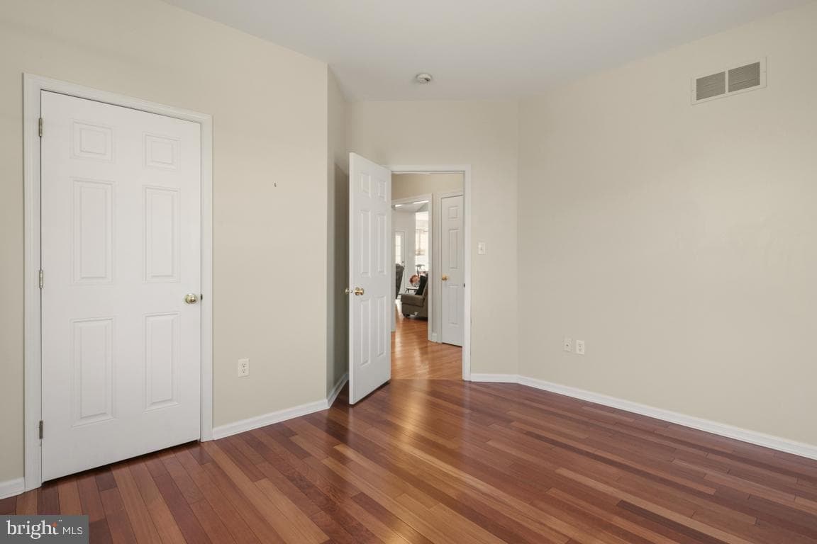 1525 Gateway Drive photo 23