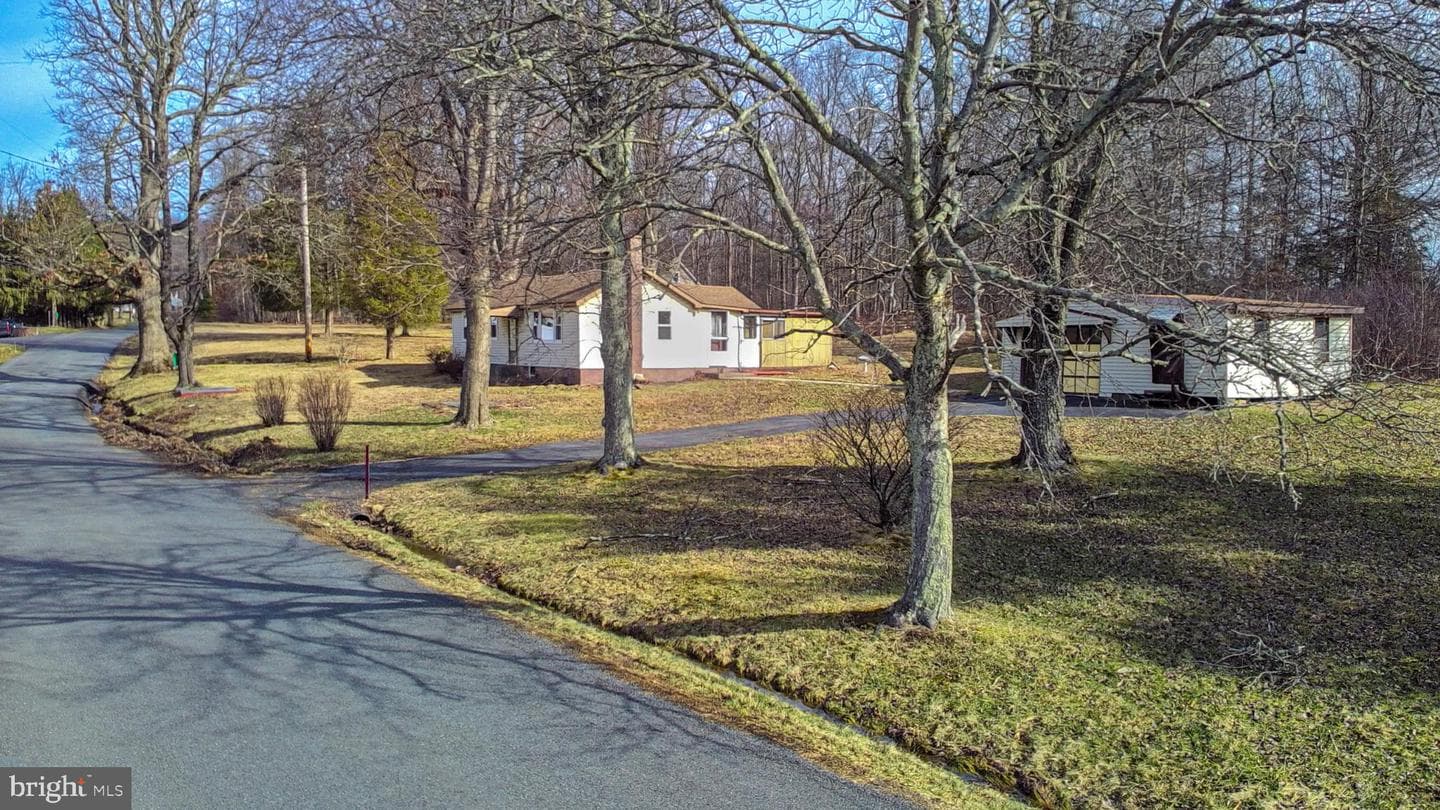 1895 Quarry Rd photo 19