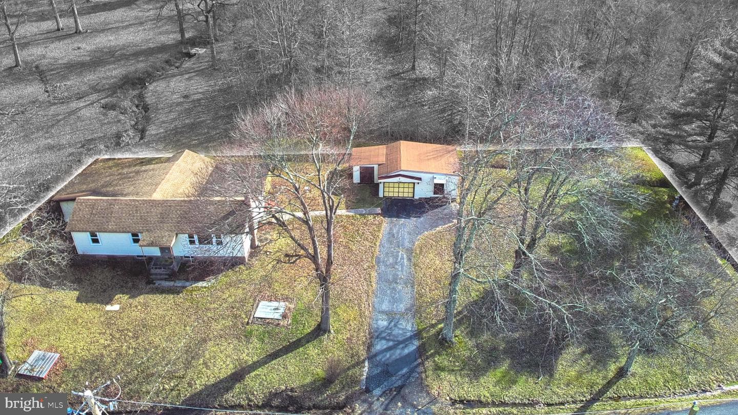 1895 Quarry Rd photo 22