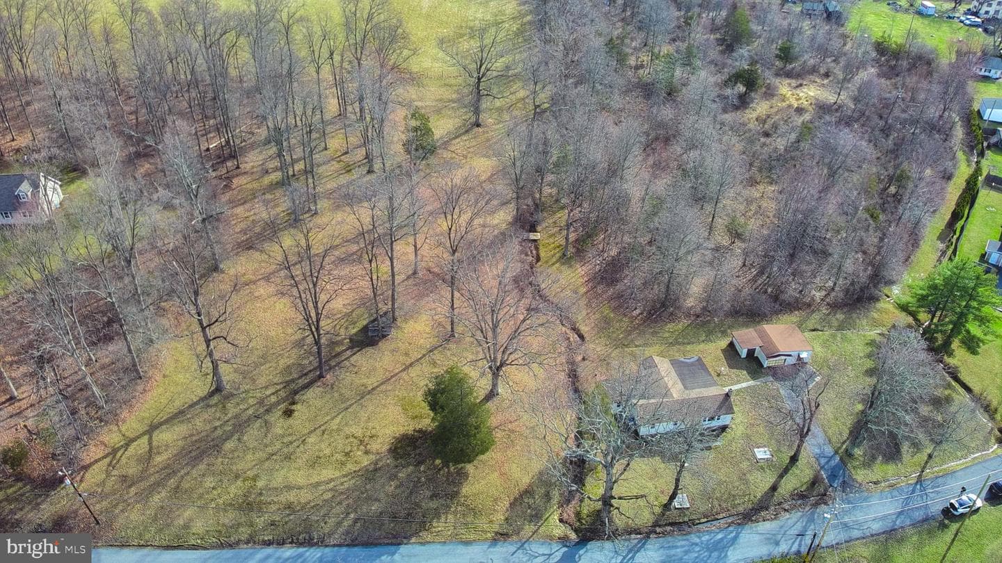 1895 Quarry Rd photo 23