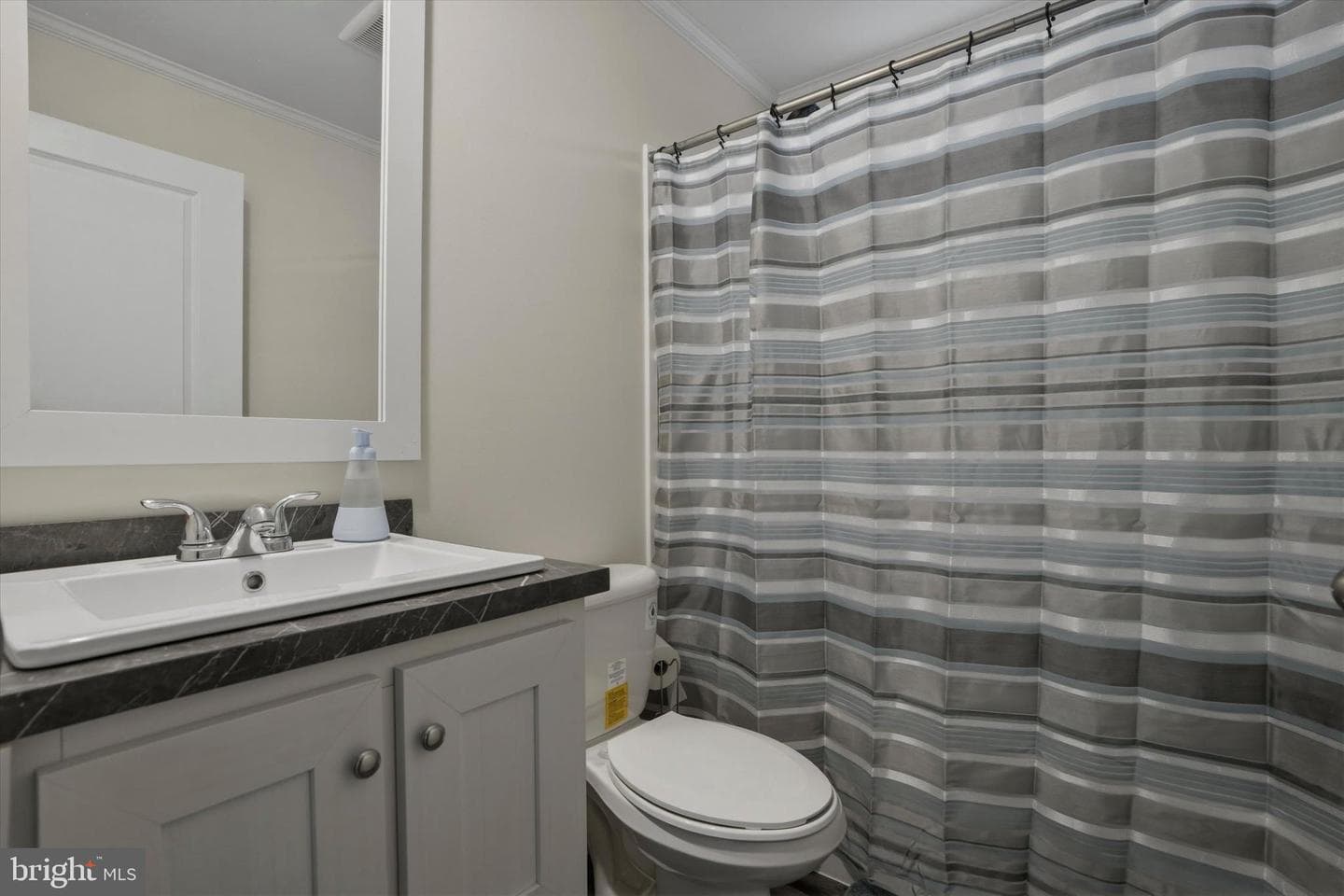 398 Laurel Run Drive photo 15