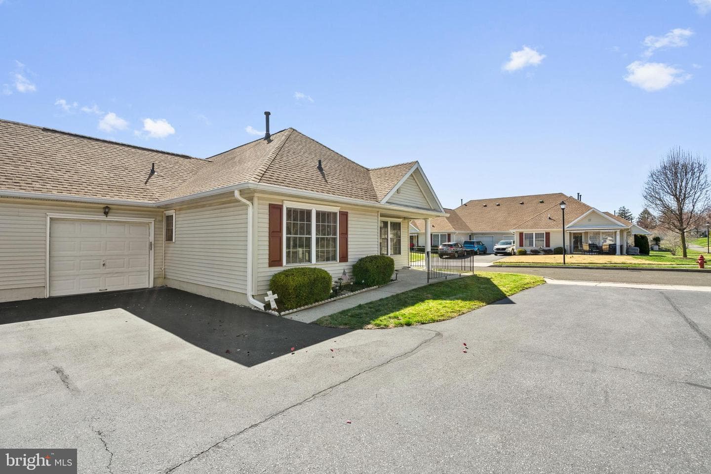 80 Avenrowe Court photo 4