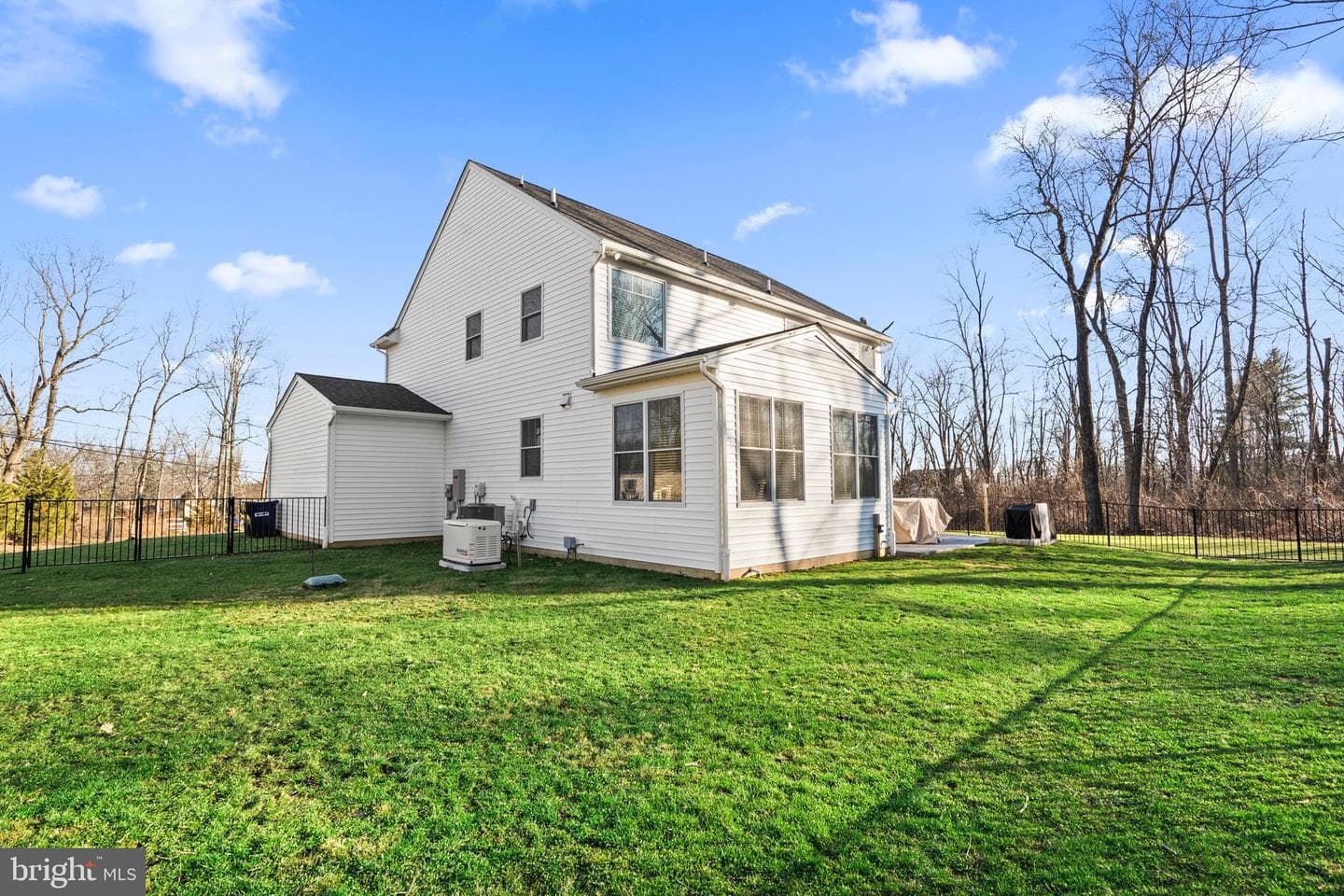 2408 Diamond Street photo 45