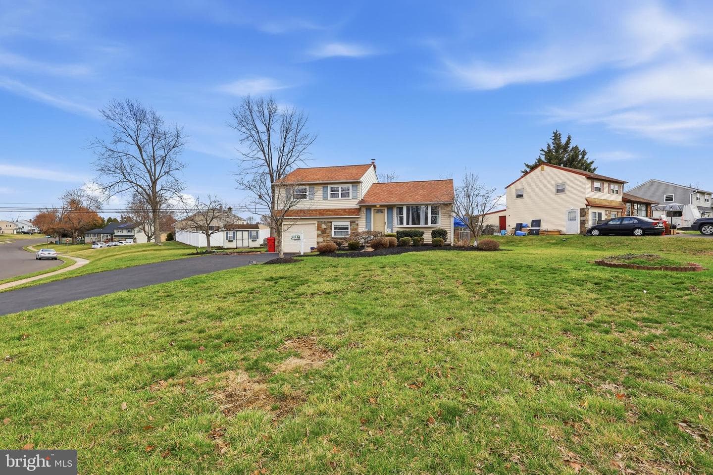 327 S Norristown Road photo 3