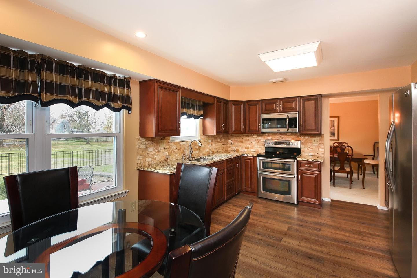 367 Merion Place photo 16