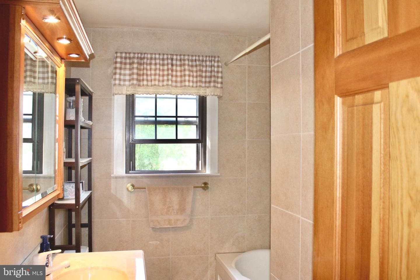 174 Hershel Street photo 22