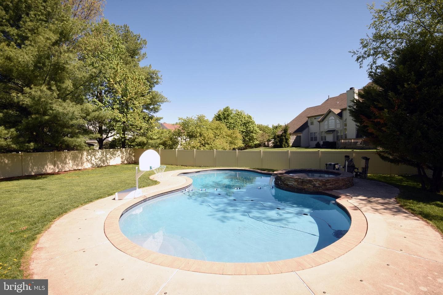 3901 Daystar Drive photo 10