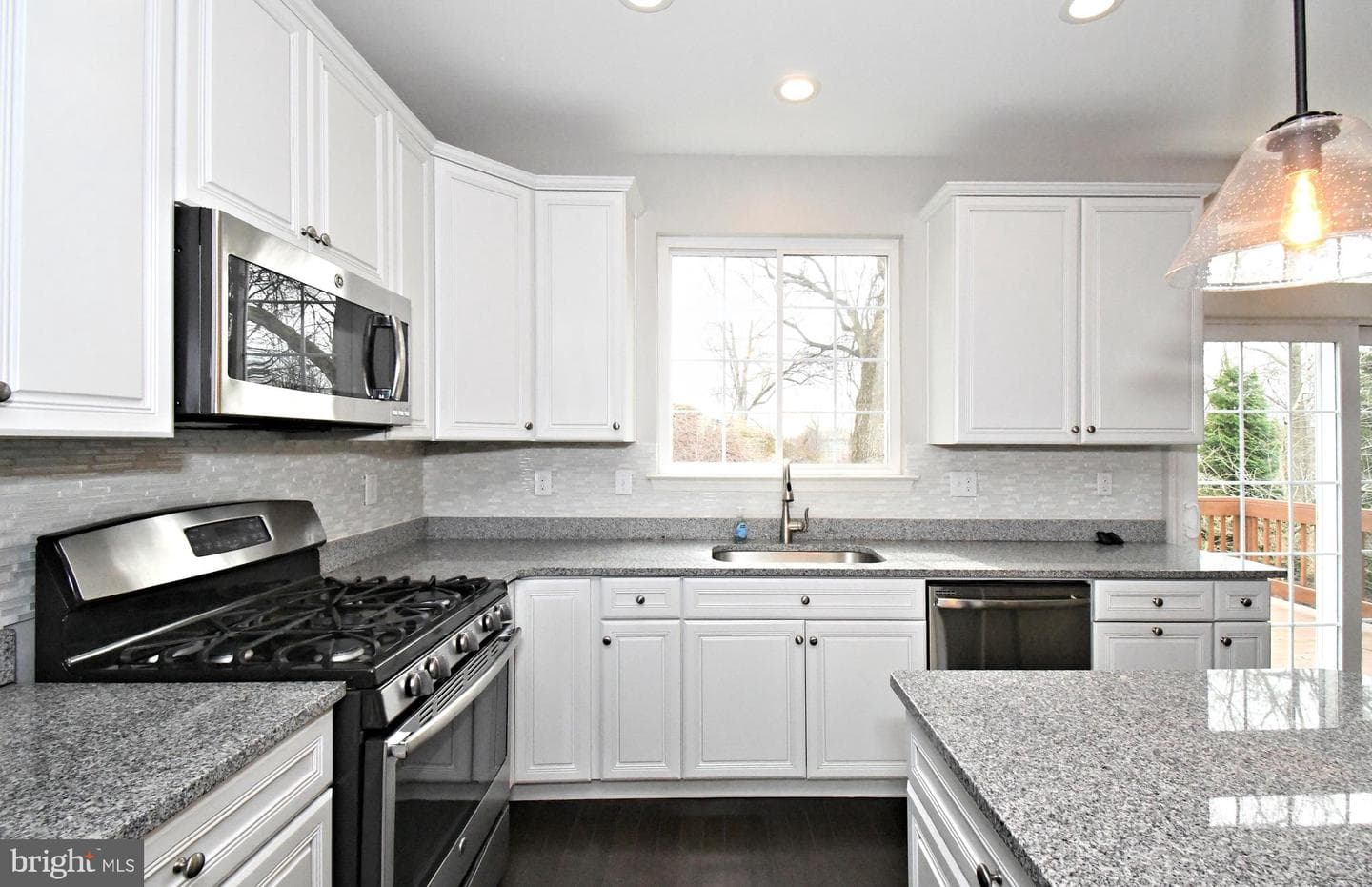 1680 Hickory Lane photo 11
