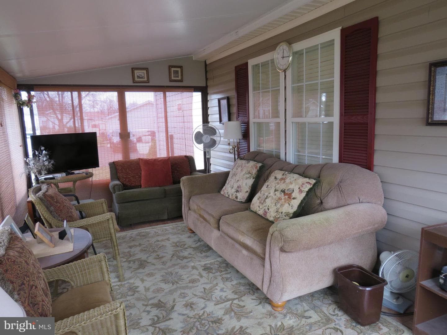143 Raven Court photo 24