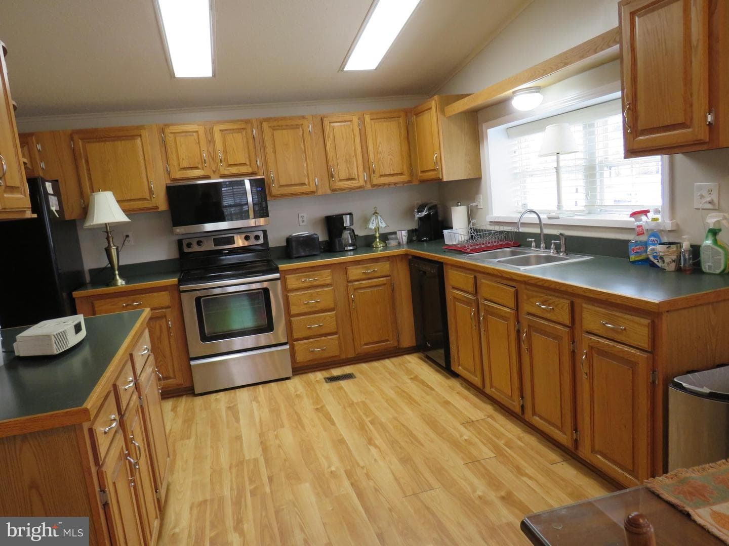 143 Raven Court photo 9