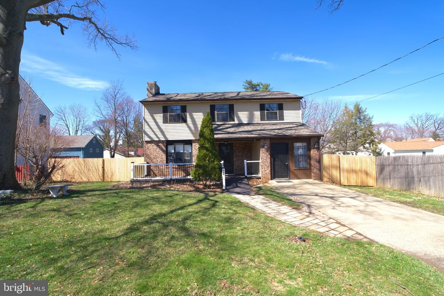 988 Baxter Avenue photo 37