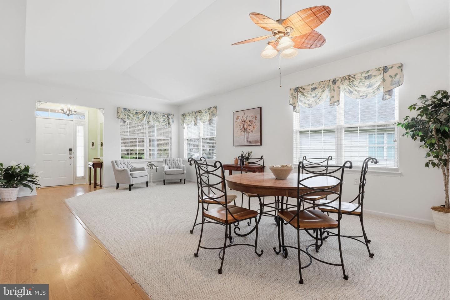 10 Tupelo Lane photo 9