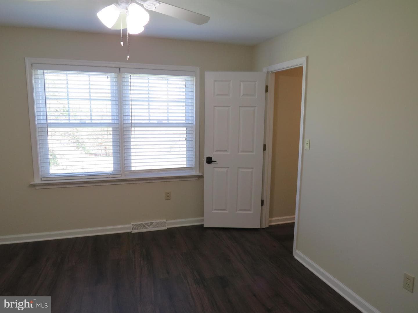 10 Spring Hill Lane photo 13