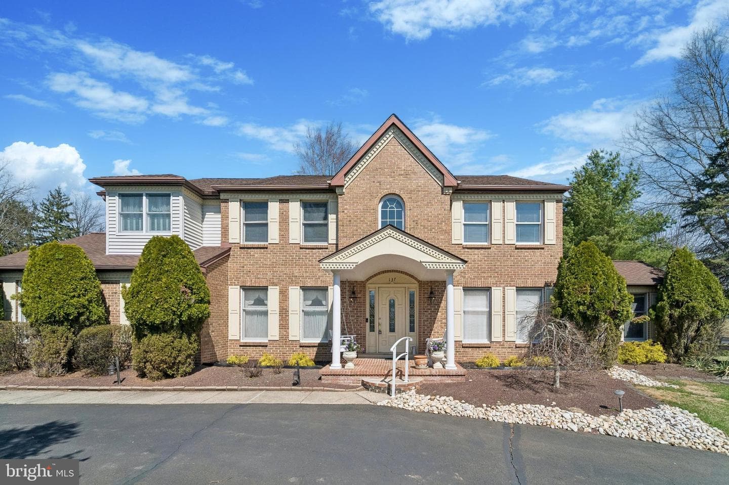 137 Briarwood Drive photo 1