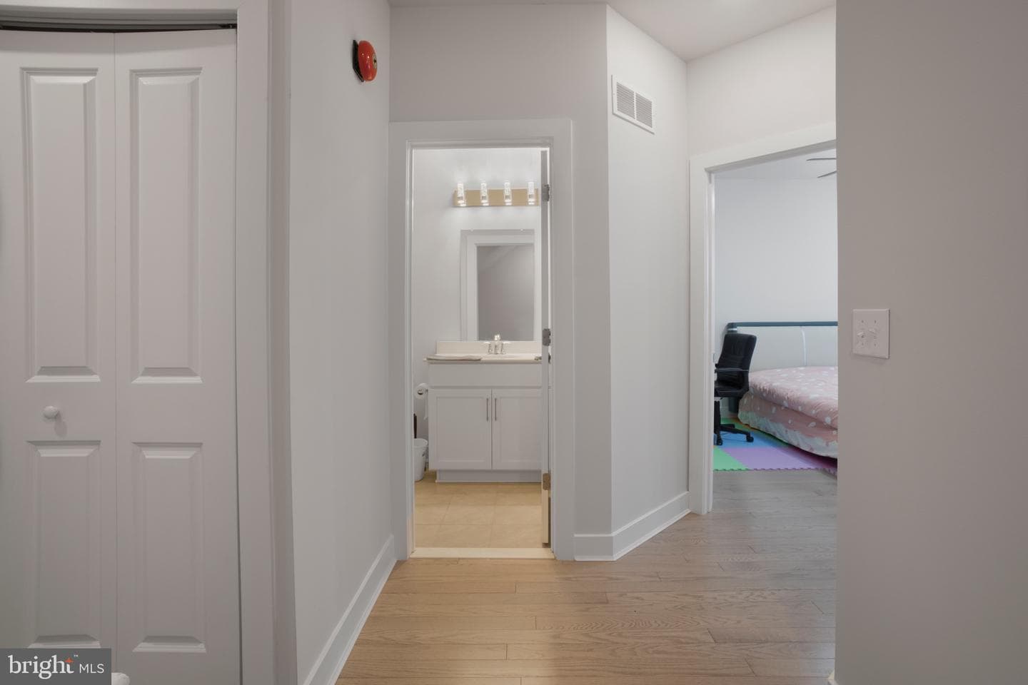 103 Waterside Mews photo 16