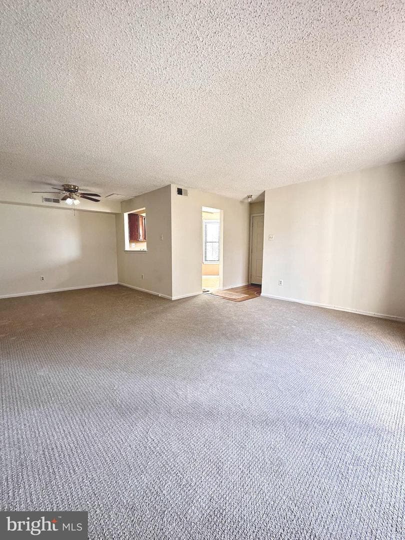 806 Barry Court photo 9