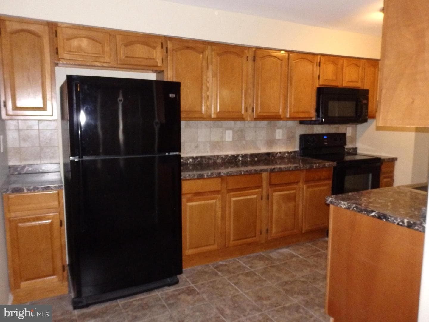 201 Lancaster Court photo 9