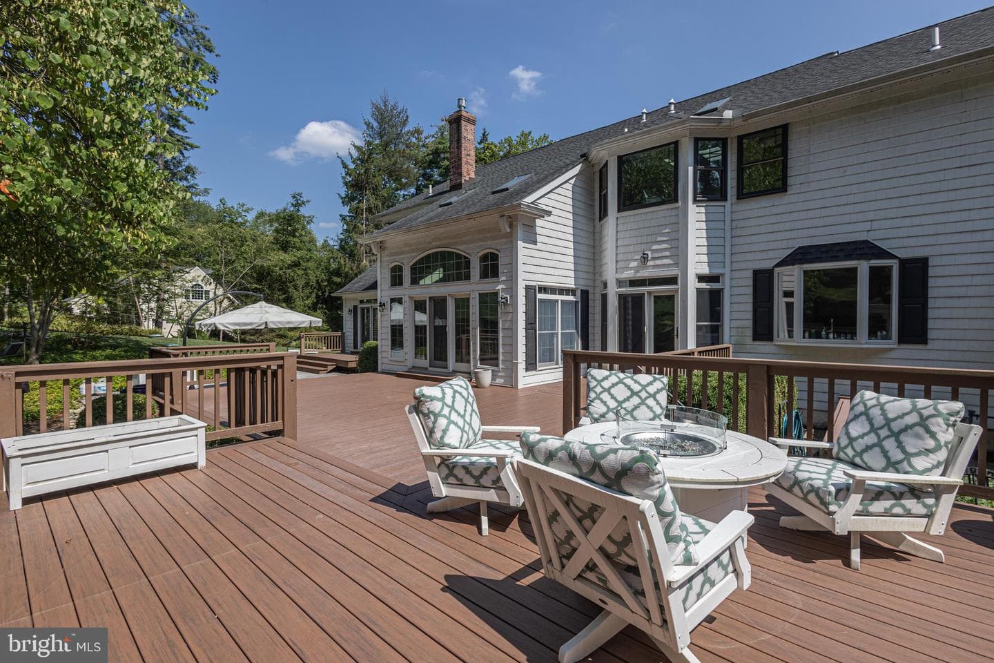 21 Bellinghamshire Place photo 90