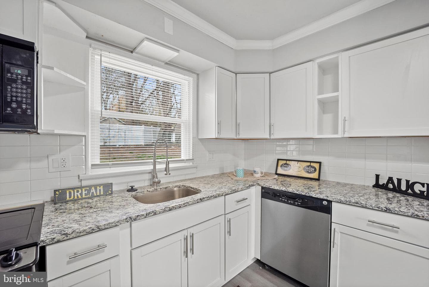 276 Clymer Avenue photo 2